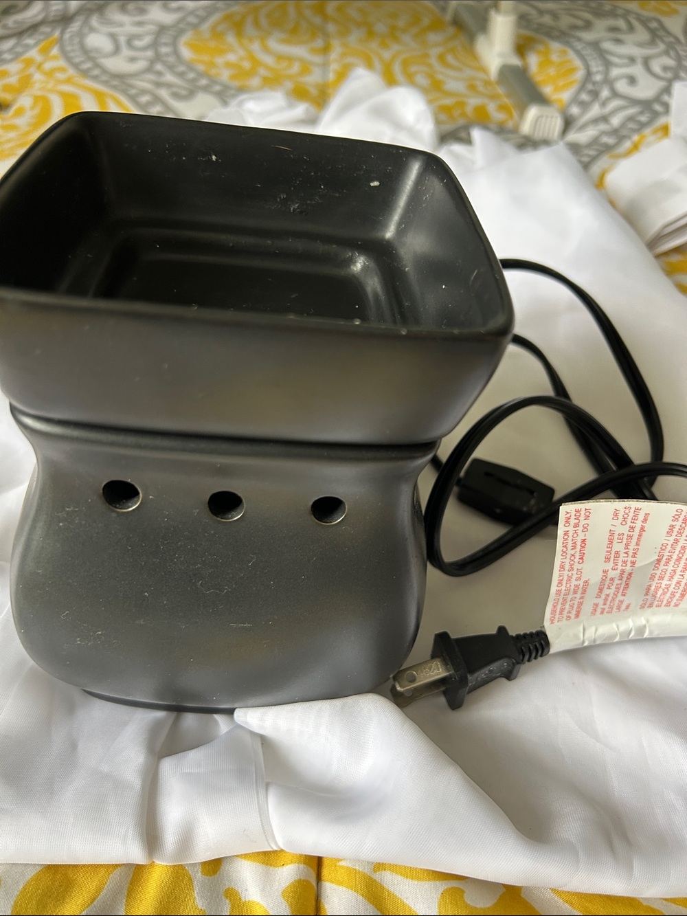 Scentsy Black Electric Wax Warmer